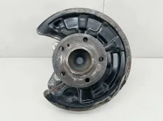 Кулак Mercedes CLA