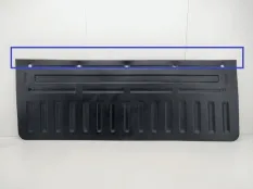 Обшивка крышки багажника Volkswagen Amarok