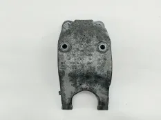 Кронштейн двигателя Mercedes CLA