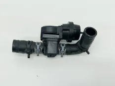 Клапан системы охлаждения Mercedes CLA