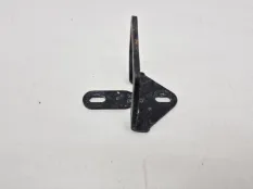 Крюк капота Mercedes CLA