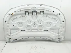 капот Mercedes CLA