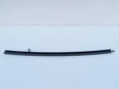 Направляющая стекла Volkswagen Amarok