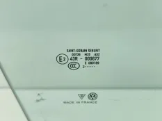 Стекло двери Volkswagen Touareg 2