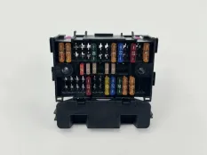 блок предохранителей Volkswagen Transporter