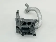 Кронштейн компрессора кондиционера Volkswagen Touareg 2