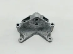 Кронштейн раздатки Volkswagen Touareg 2