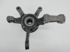 Кулак поворотный Mercedes CLA