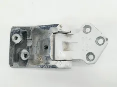 петля двери Volkswagen Transporter