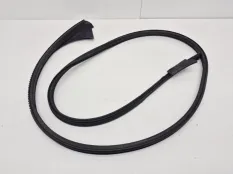 уплотнительная резинка Mercedes CLA