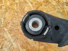 Подрамник Volkswagen Touareg 2