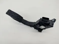 педаль газа Volkswagen Touareg 3