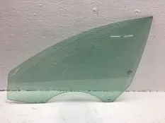 Стекло двери Mercedes CLS