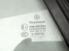 Стекло двери Mercedes SLK
