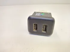 Разъем USB Cadillac Escalade