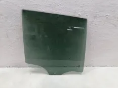 Стекло двери BMW X3