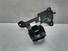 кронштейн топливного фильтра Volkswagen Touareg 3