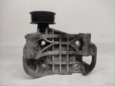 Кронштейн генератора Volkswagen Touareg 2