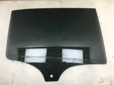 Стекло двери Mercedes A200