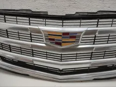 решетка радиатора Cadillac Escalade