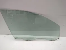 Стекло двери Volkswagen Touareg 2