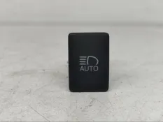 Включатель дальнего света Toyota Tundra