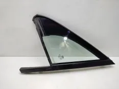 форточка двери Audi Q7