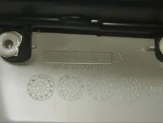 Плафон освещения салона Toyota Tundra