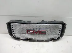решетка радиатора GMC Yukon
