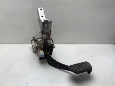 педаль тормоза Toyota Tundra