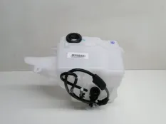 бачок омывателя Geely Monjaro