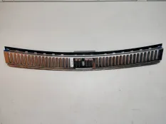 Накладка замка багажника Volkswagen Touareg 2
