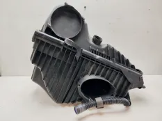 корпус воздушного фильтра Volkswagen Touareg 2