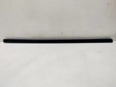 Уплотнитель стекла Volkswagen Amarok