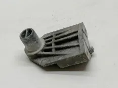 Кронштейн радиатора Volkswagen Touareg 2