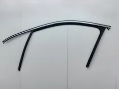 Уплотнитель стекла Volkswagen Touareg