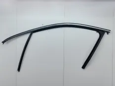 Уплотнитель стекла Volkswagen Touareg 2