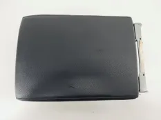 подлокотник Volkswagen Touareg 2