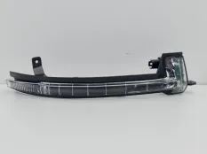 Поворотник в зеркало Volkswagen Touareg 2