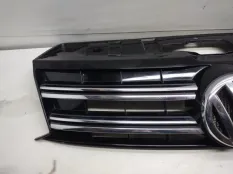 решетка радиатора Volkswagen Amarok