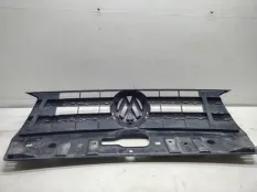 решетка радиатора Volkswagen Amarok