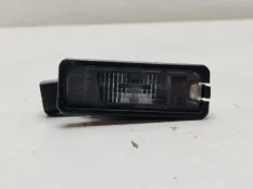 Подсветка номера Volkswagen Amarok