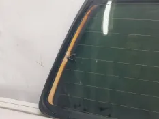 Стекло заднее Volkswagen Amarok