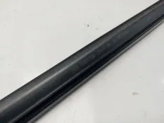 Уплотнитель стекла Jaecoo J7