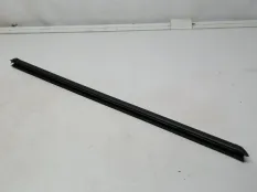 Уплотнитель стекла Exeed RX