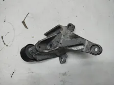 ролик обводной Mercedes A200