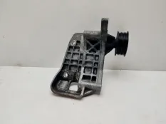 Кронштейн генератора Volkswagen Touareg 2