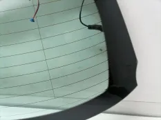 Стекло крышки багажника Mercedes A200