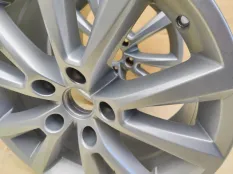 Диски литые Volkswagen Touareg 2