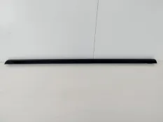 молдинг стекла Mercedes CLA